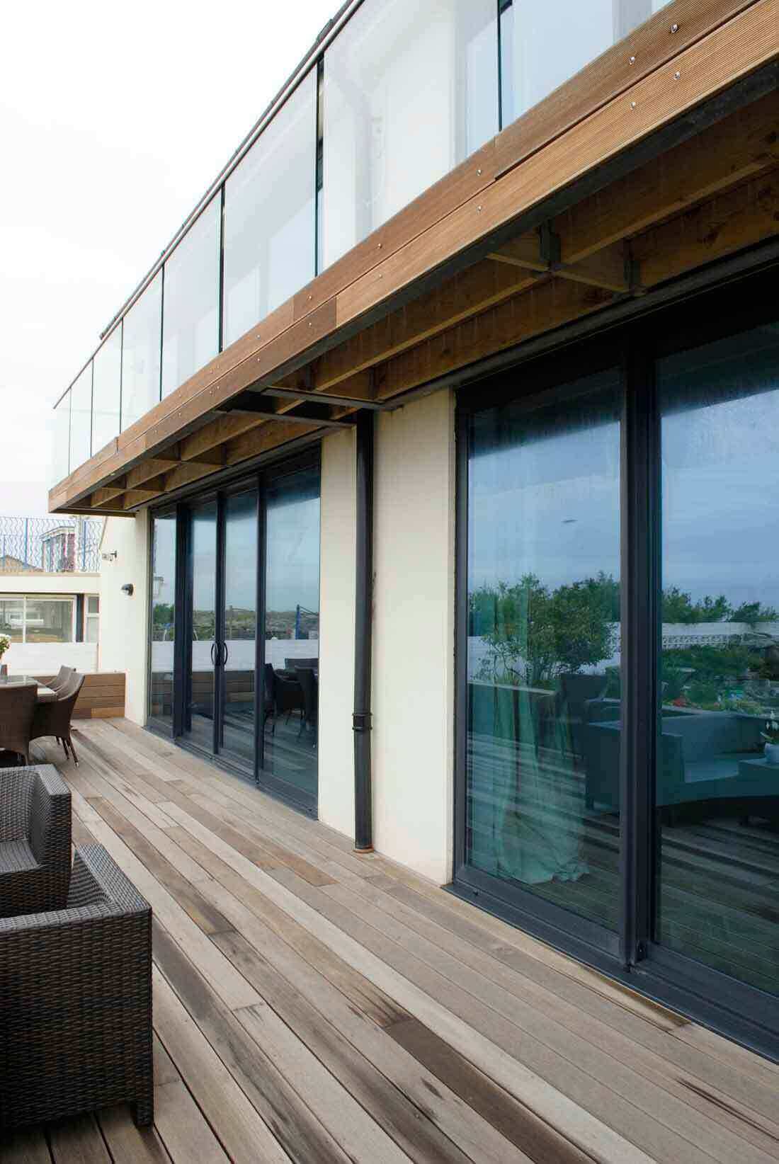 SMARTS Sliding Doors